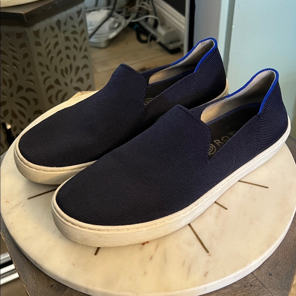 🛑 1 hour sale. Rothy's, size 8, Navy and White Women's Slip-On Sneakers